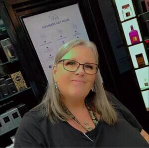 Meet your Posher, Vicky